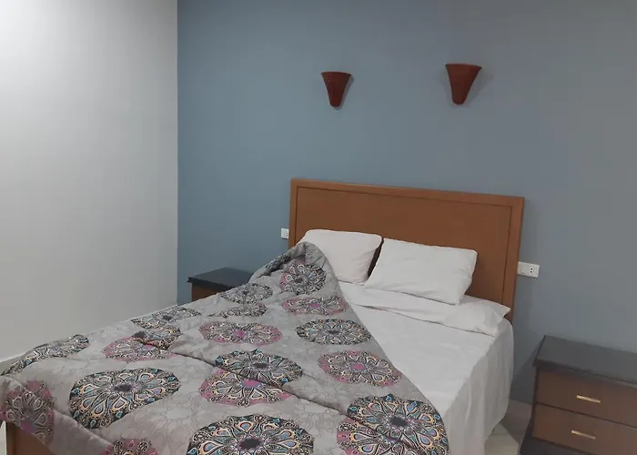 German Dolphin Apartment *