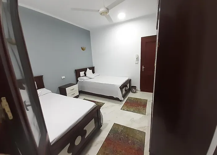 German Dolphin Apartment